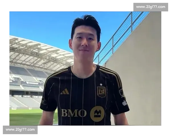 孙兴慜传射破美国!韩足协与洛杉矶 FC 齐晒标志性 “拍照” 庆祝 孙兴慜传射破美国!韩足协与洛杉矶 FC 齐晒标志性 “拍照” 庆祝