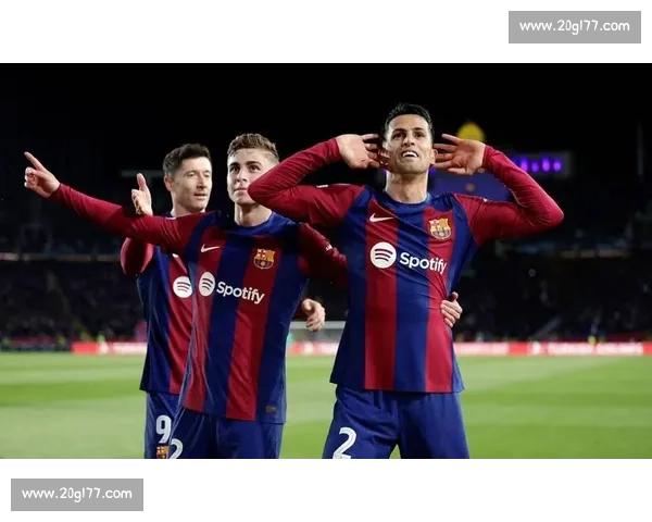 巴萨 19 岁天才右后卫租借在即！弗里克弃用，巴黎 FC 领衔多国哄抢