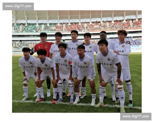 蒙超四强战外援云集,呼和浩特草根足球迎巅峰对决 蒙超四强战外援云集,呼和浩特草根足球迎巅峰对决